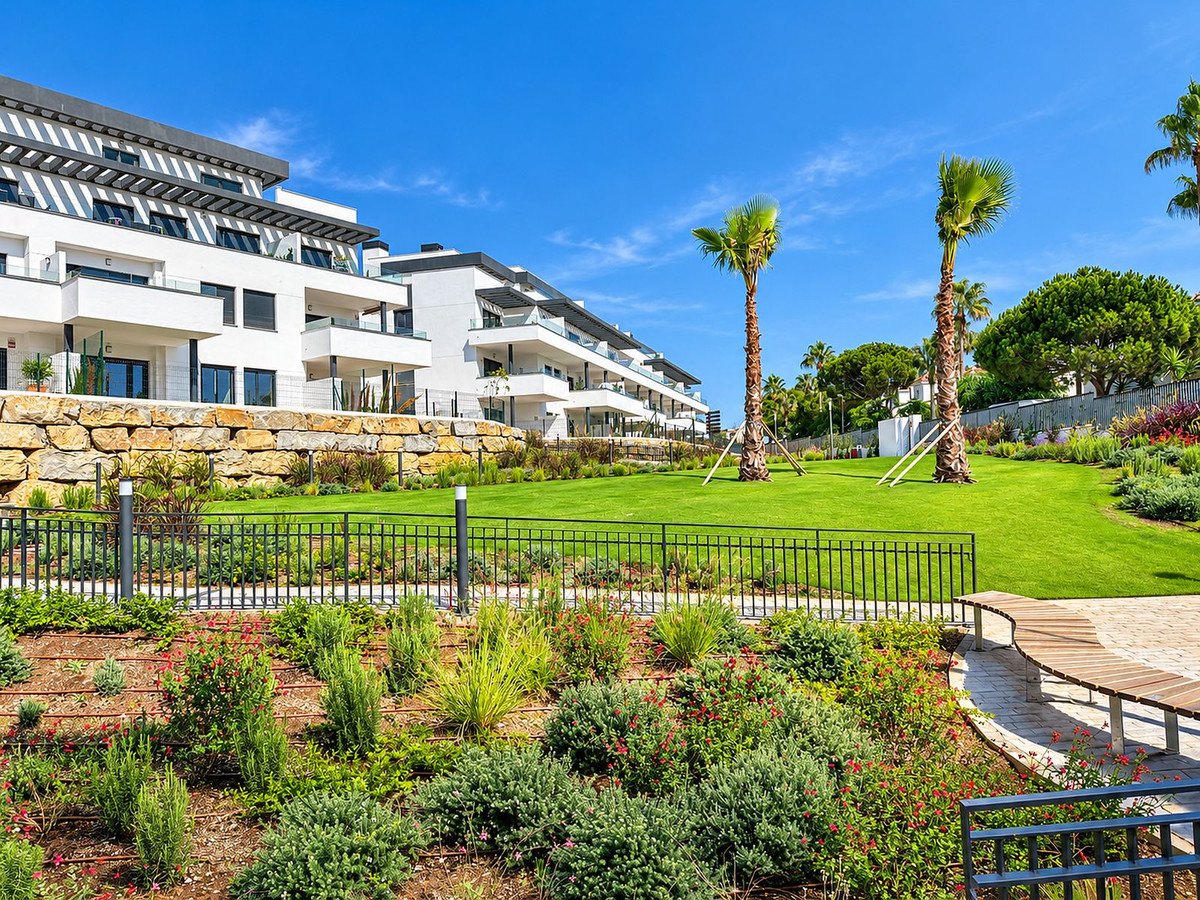 Landscaped gardens between the buildings