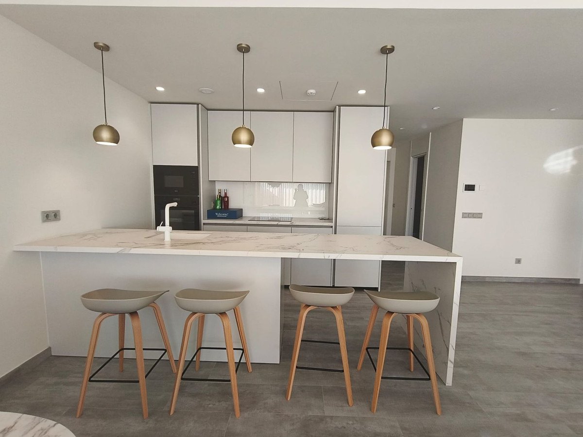 The made-to-measure kitchen