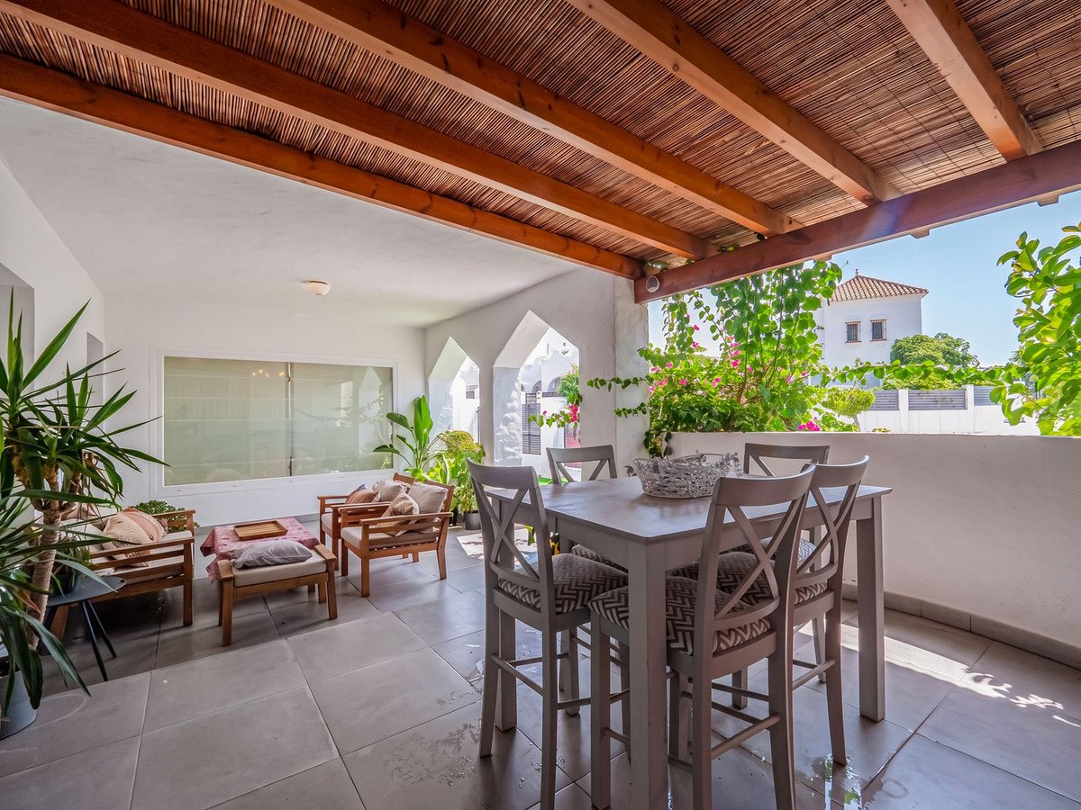 The dining table on the porch