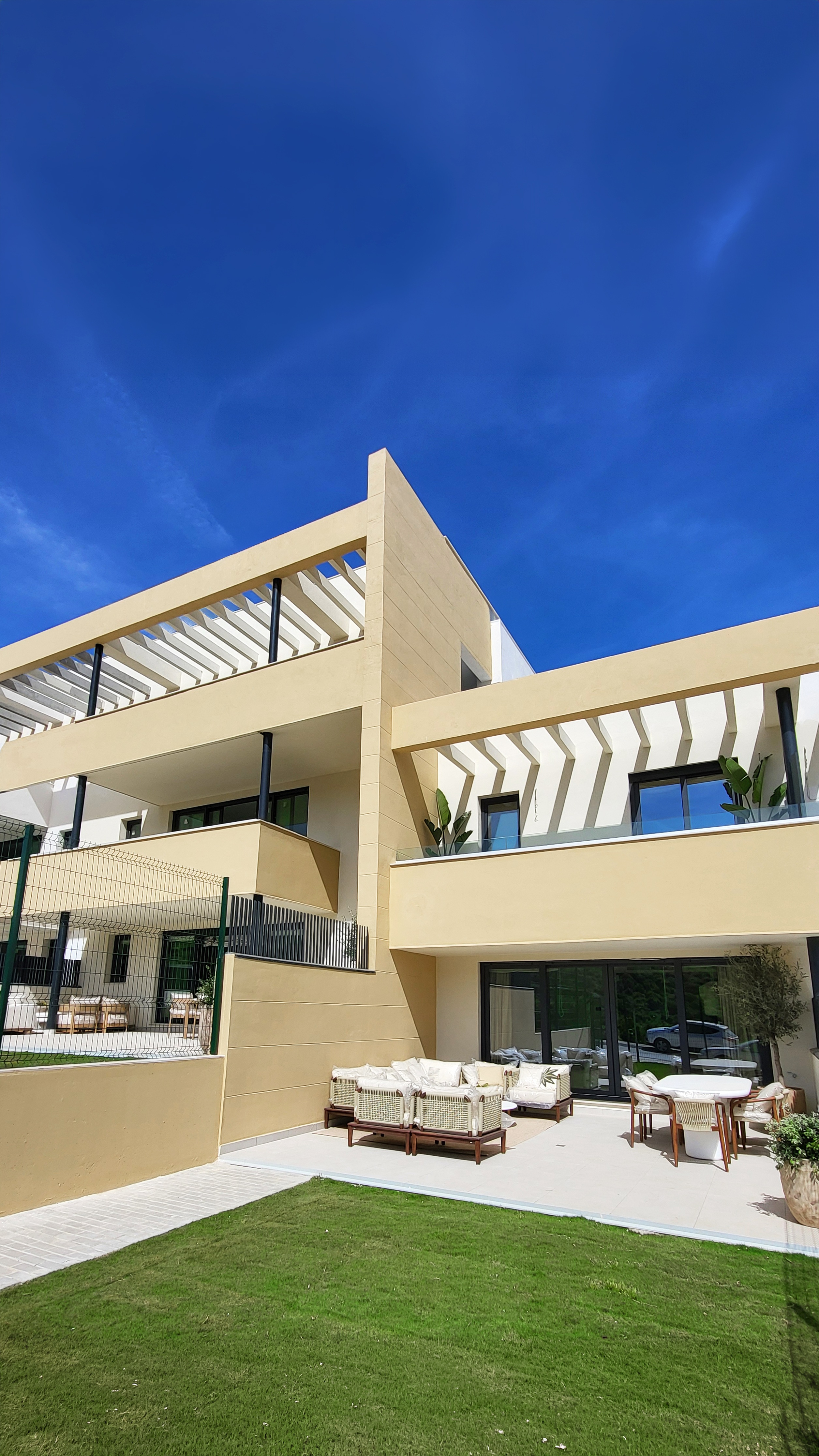 Duplex · living