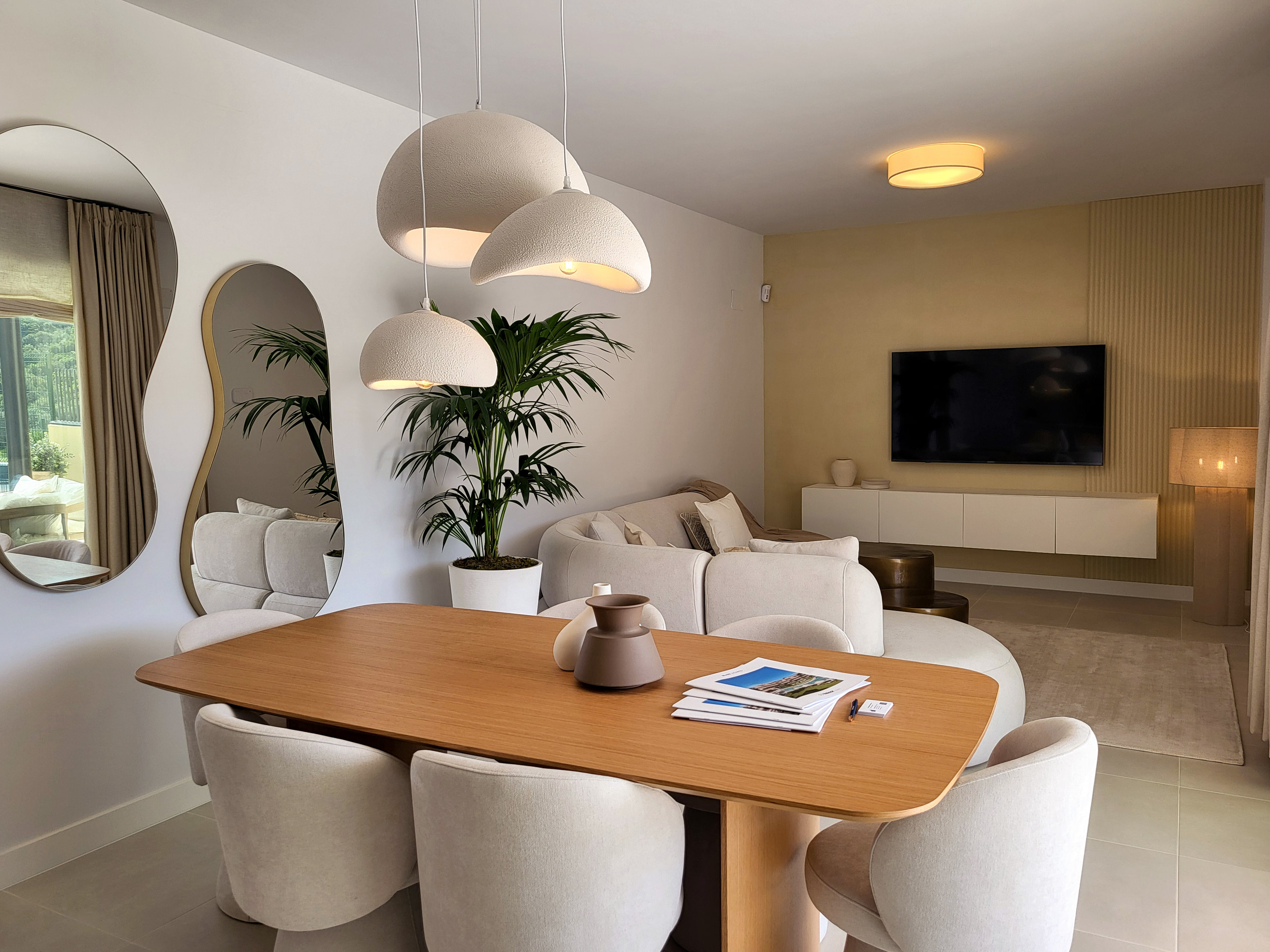 Ground-floor dining under the plaster domes